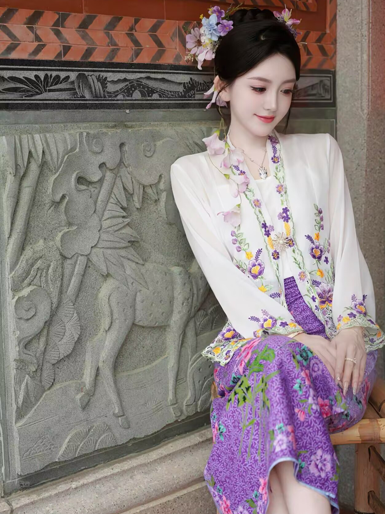Exquisite Ethnic Women's Fashi – Ethnic Fashion Photography Bewertung und Preis