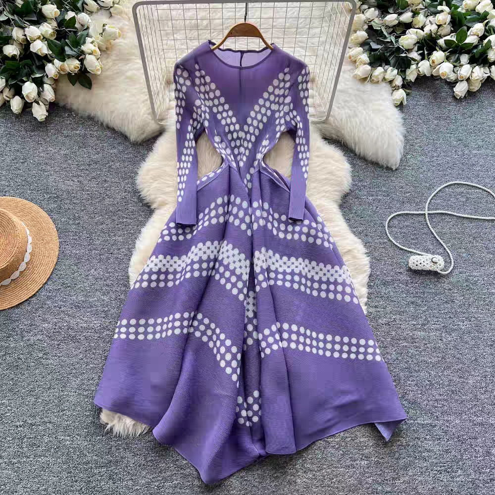 Elegant Polka Dot Pleated Dres – Ethnic Fashion Dress Bewertung und Preis