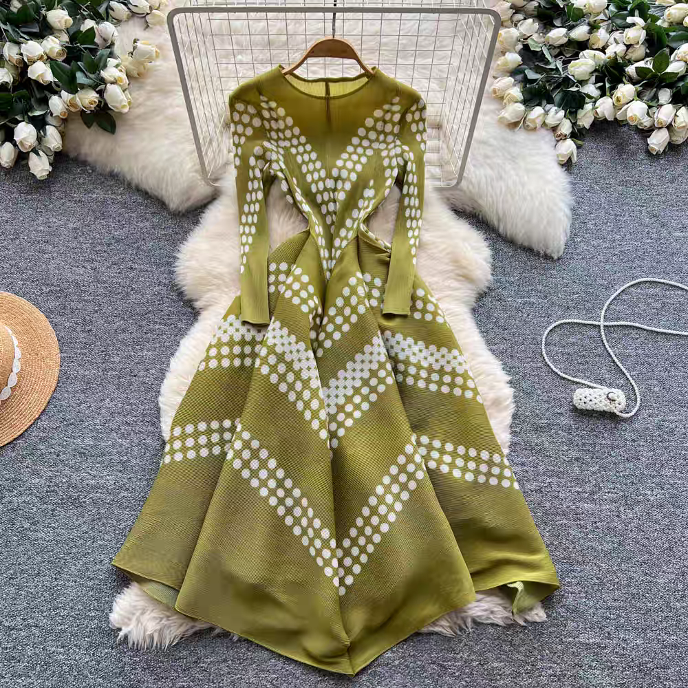 Elegant Polka Dot Pleated Dres – Ethnic Fashion Dress Bewertung und Preis