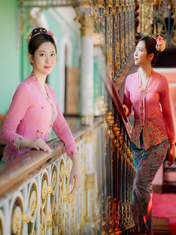 New Pink Embroidered Ruffle V- – Ethnic Clothing & Online Fashion Store Khaadi Pk Bewertung und Preis