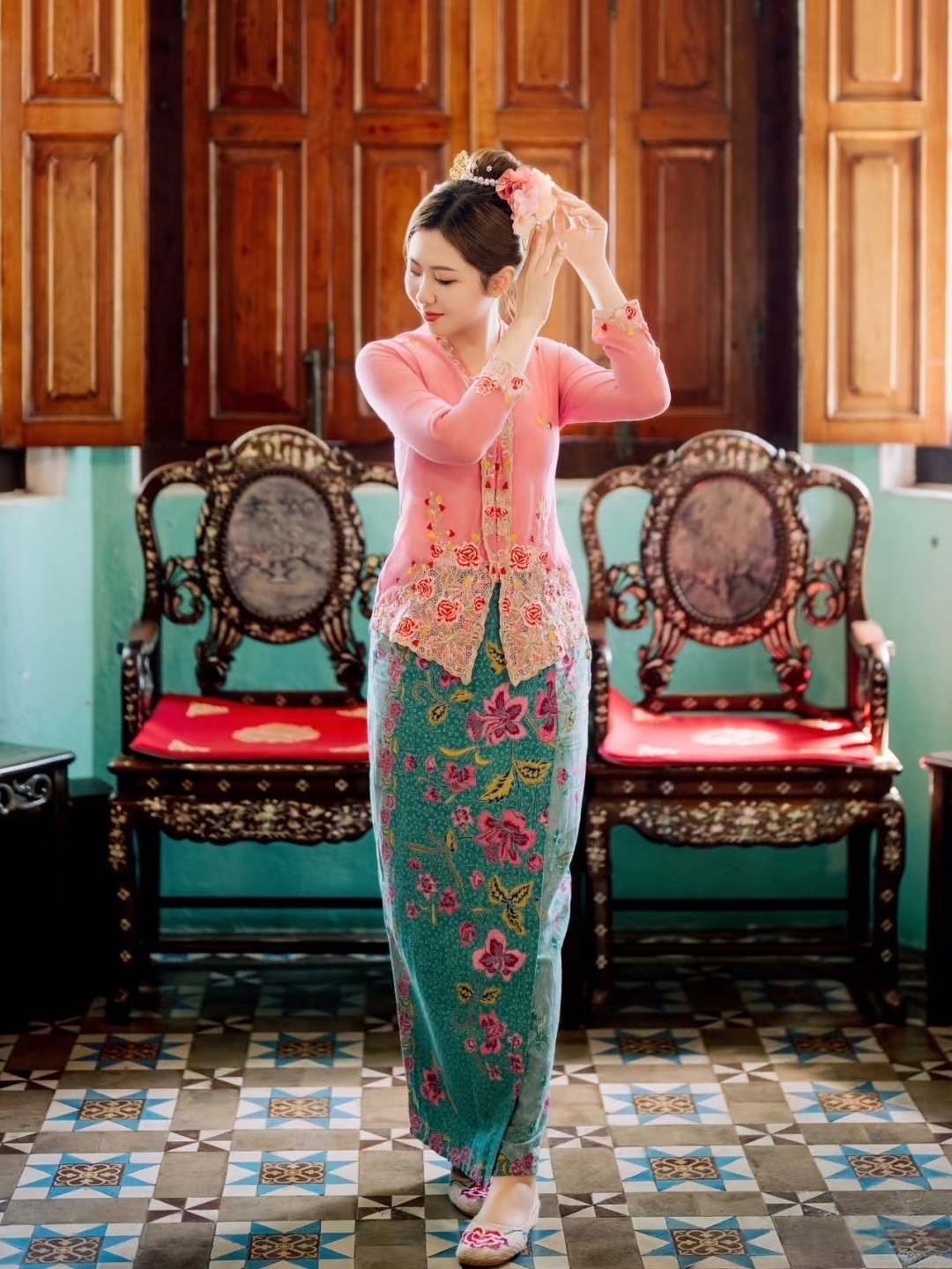 New Pink Embroidered Ruffle V- – Ethnic Clothing & Online Fashion Store Khaadi Pk Bewertung und Preis