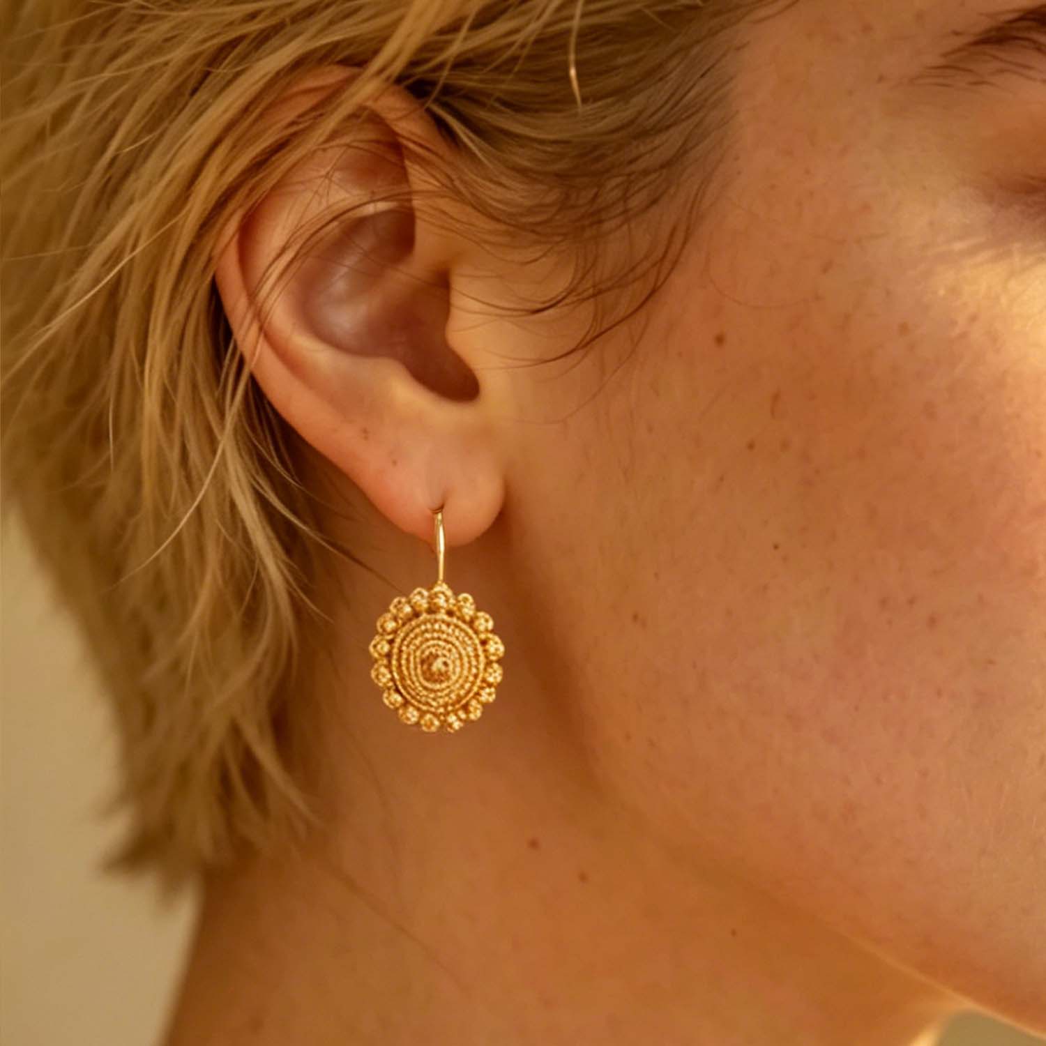 Classic Ethnic Style Earrings  – Ethnic Fashion Photography Bewertung und Preis