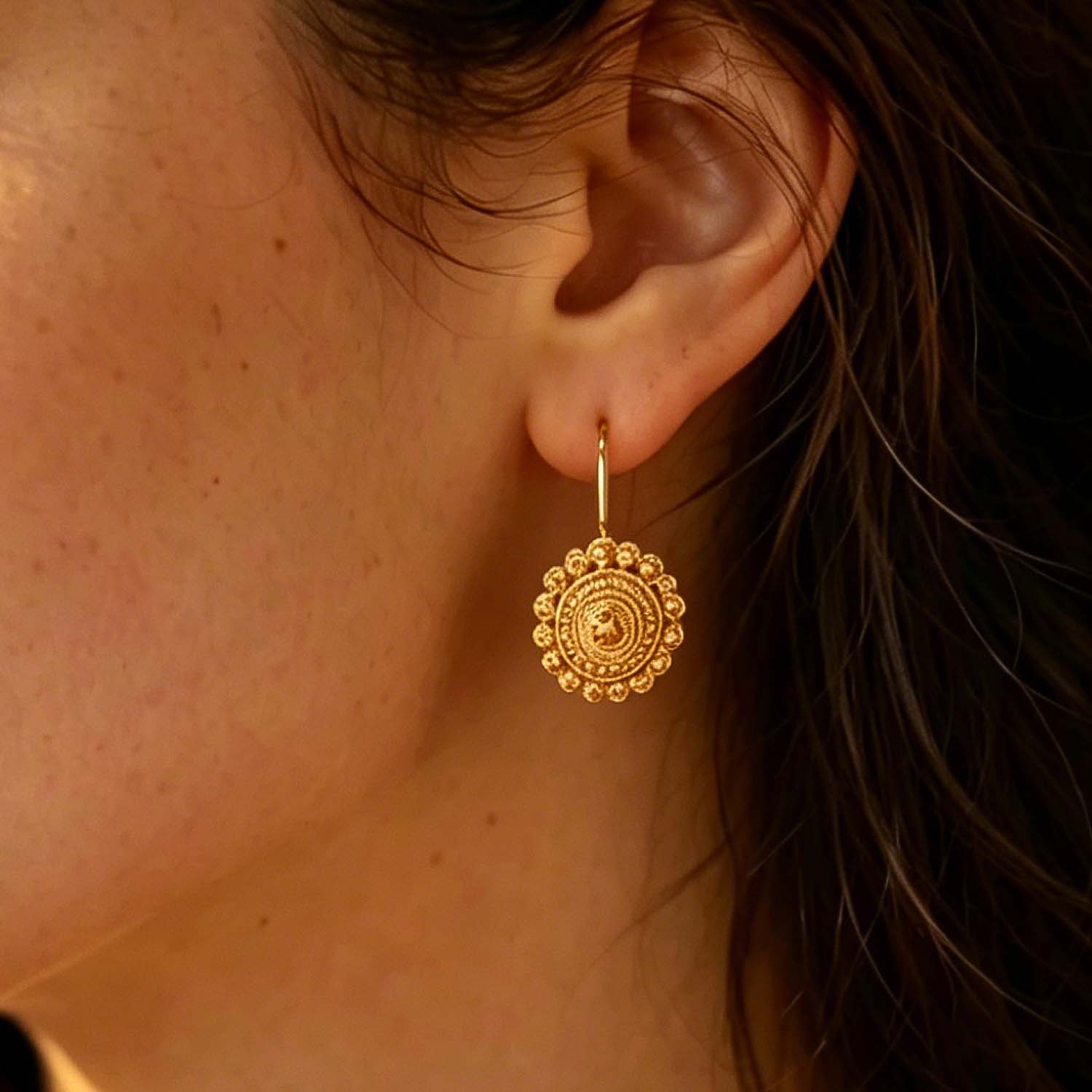 Classic Ethnic Style Earrings  – Ethnic Fashion Photography Bewertung und Preis