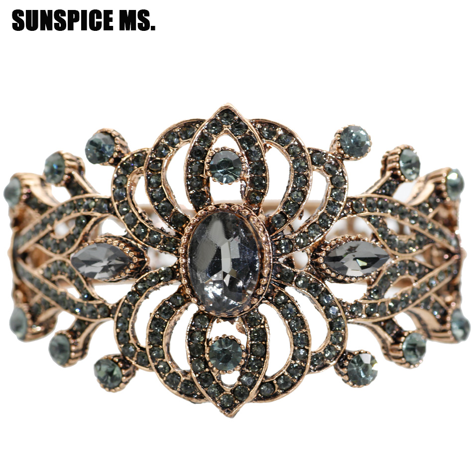 Bohemia Ethnic Vintage Bangle  – Ethnic Fashion Brand Bewertung und Preis